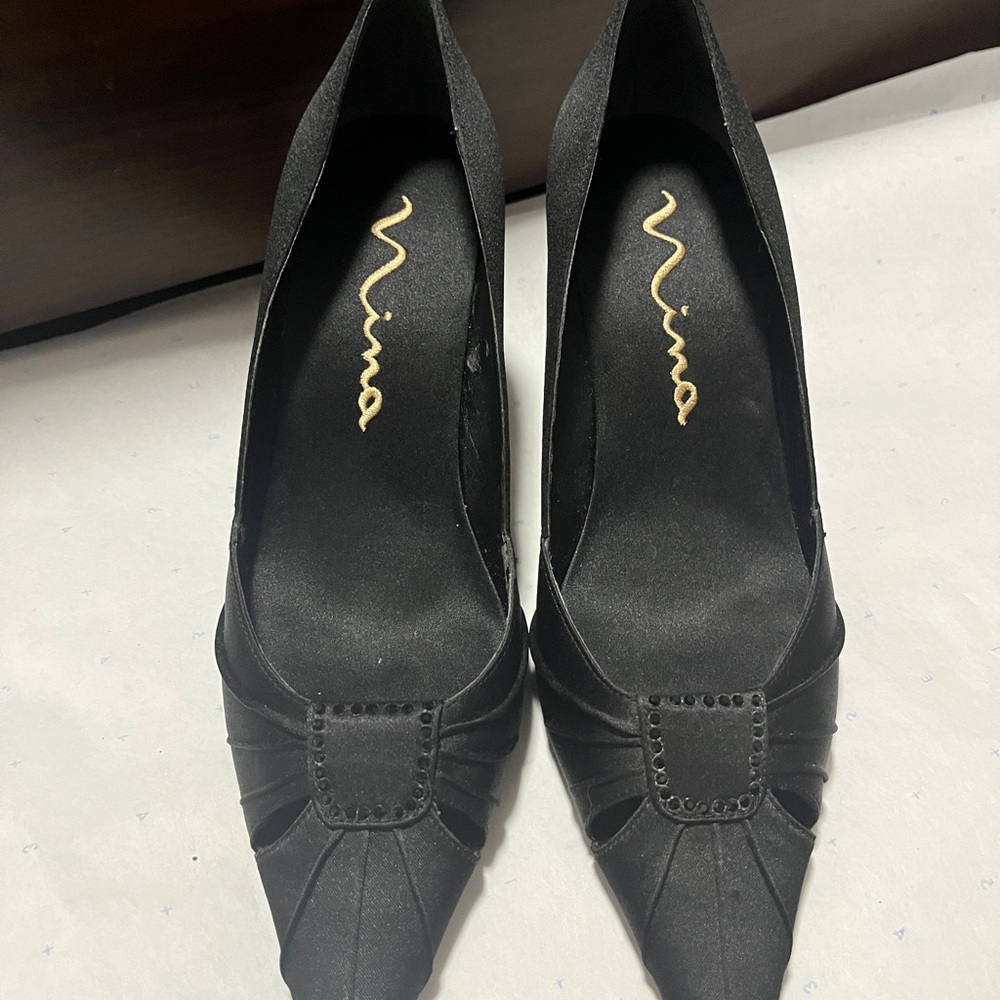 ✨ Vintage Glam Nina Black Satin Heels w/ Rhinestones | Size 8 （38）